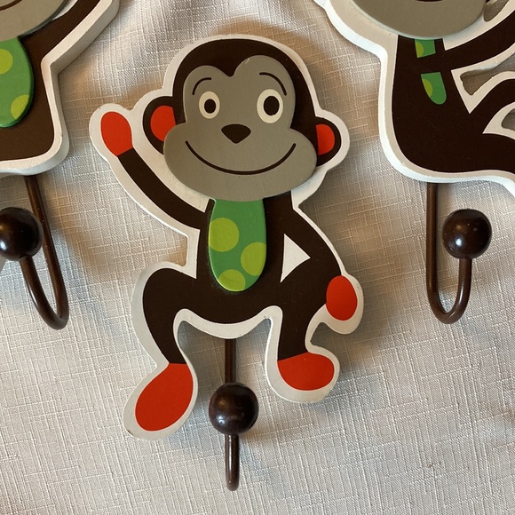 Decorative hooks - Picture 3 of 6